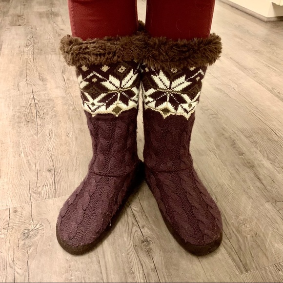 The Original Muk Luks Cable Knit Fur Slipper Boot - Picture 1 of 10